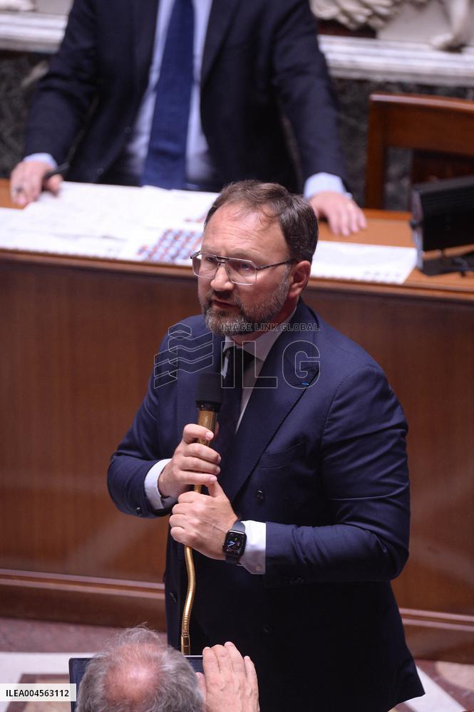 Question Session To The Government - Paris
