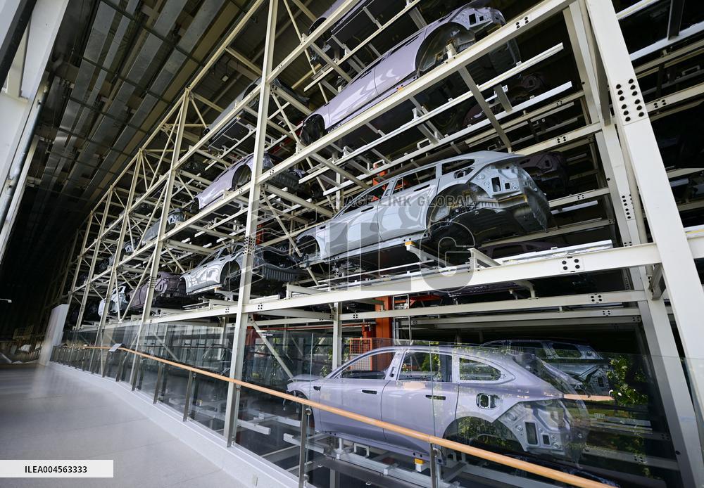 Production Line of New Energy Vehicle - China