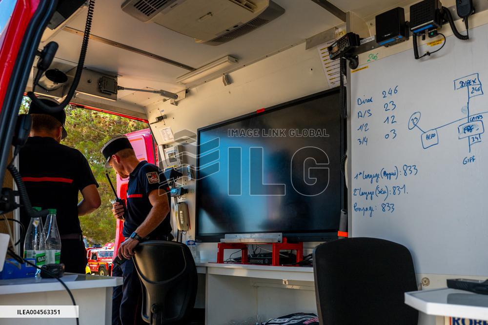 Illustration - Firefighters Response to Fires in Var - France