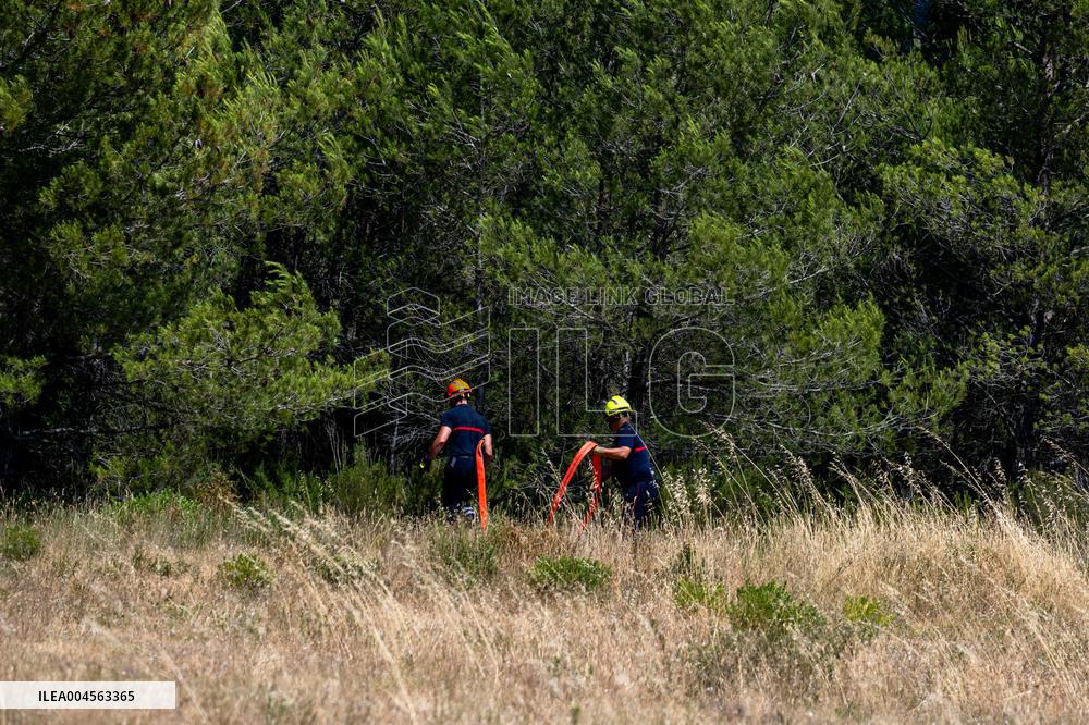 Illustration - Firefighters Response to Fires in Var - France