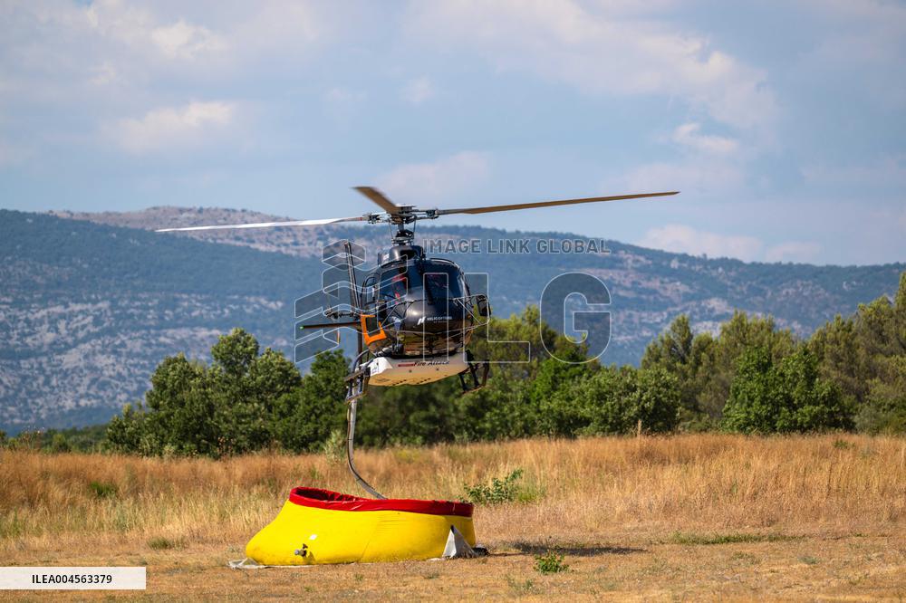 Illustration - Firefighters Response to Fires in Var - France