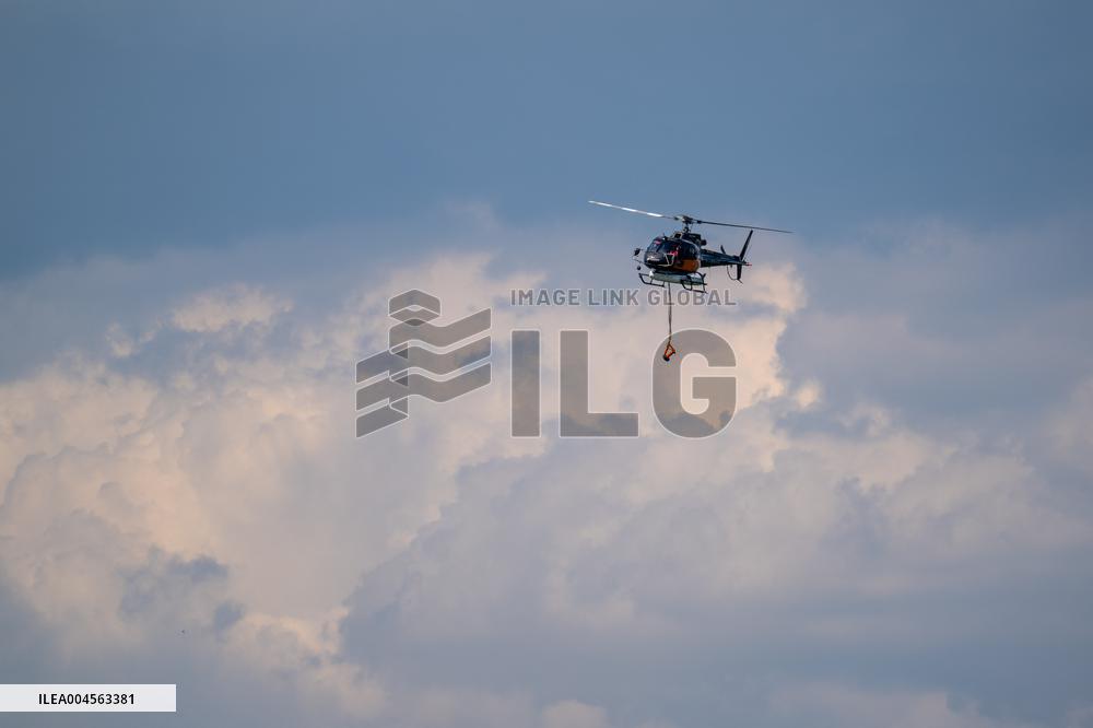 Illustration - Firefighters Response to Fires in Var - France