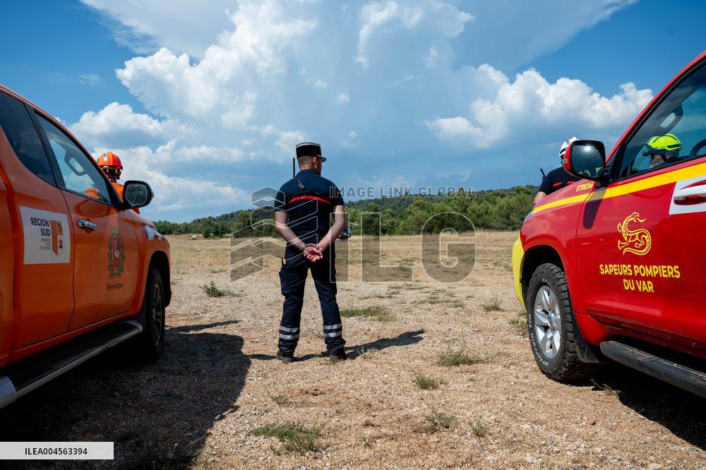 Illustration - Firefighters Response to Fires in Var - France