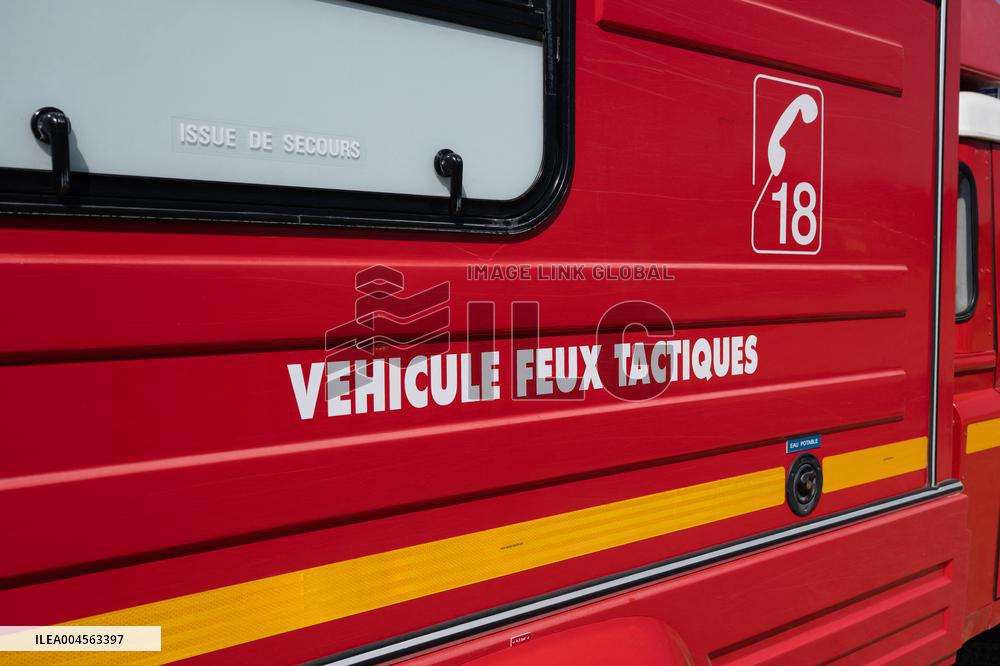 Illustration - Firefighters Response to Fires in Var - France
