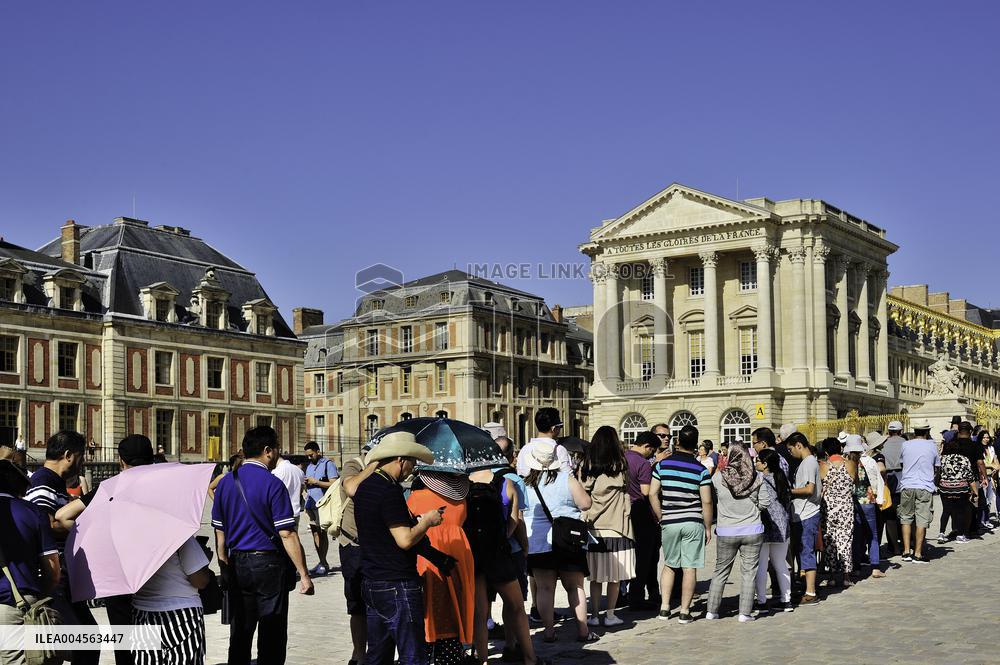 Illustration - Heatwave - Paris