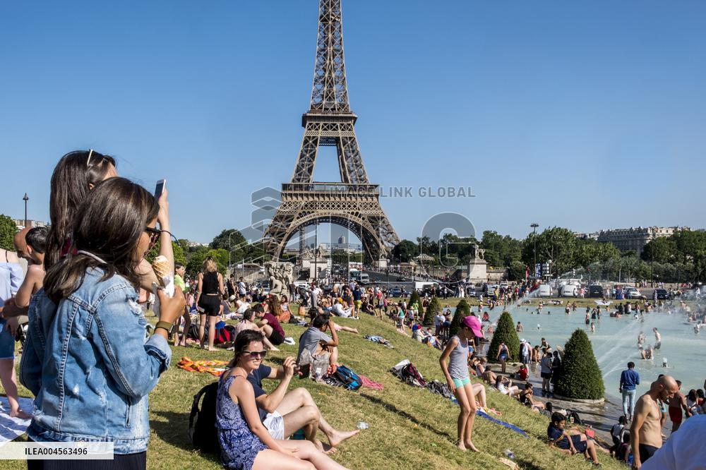Illustration - Canicule - Paris