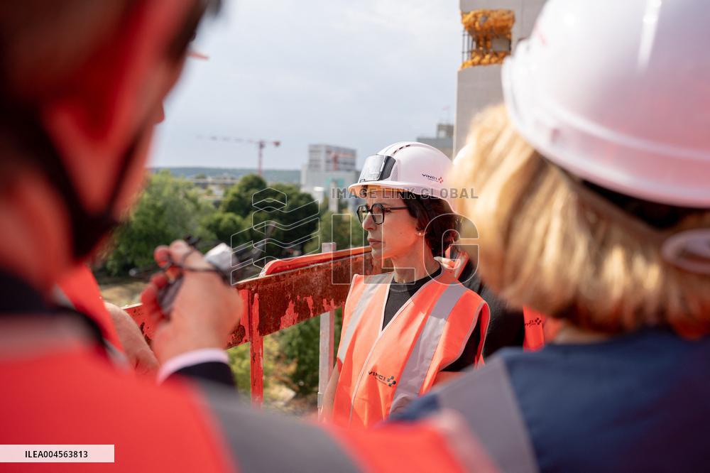 Rachida Dati visit the site of the Centre Pompidou Francilien - Massy AJ