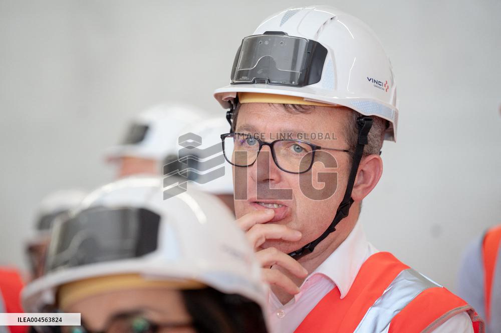 Rachida Dati visit the site of the Centre Pompidou Francilien - Massy AJ