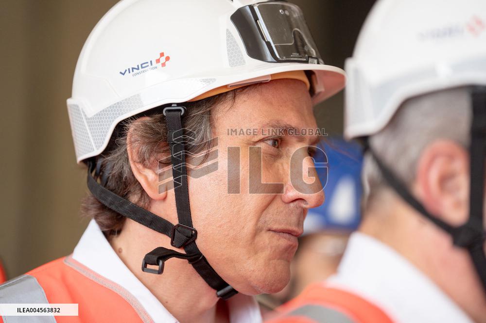 Rachida Dati visit the site of the Centre Pompidou Francilien - Massy AJ