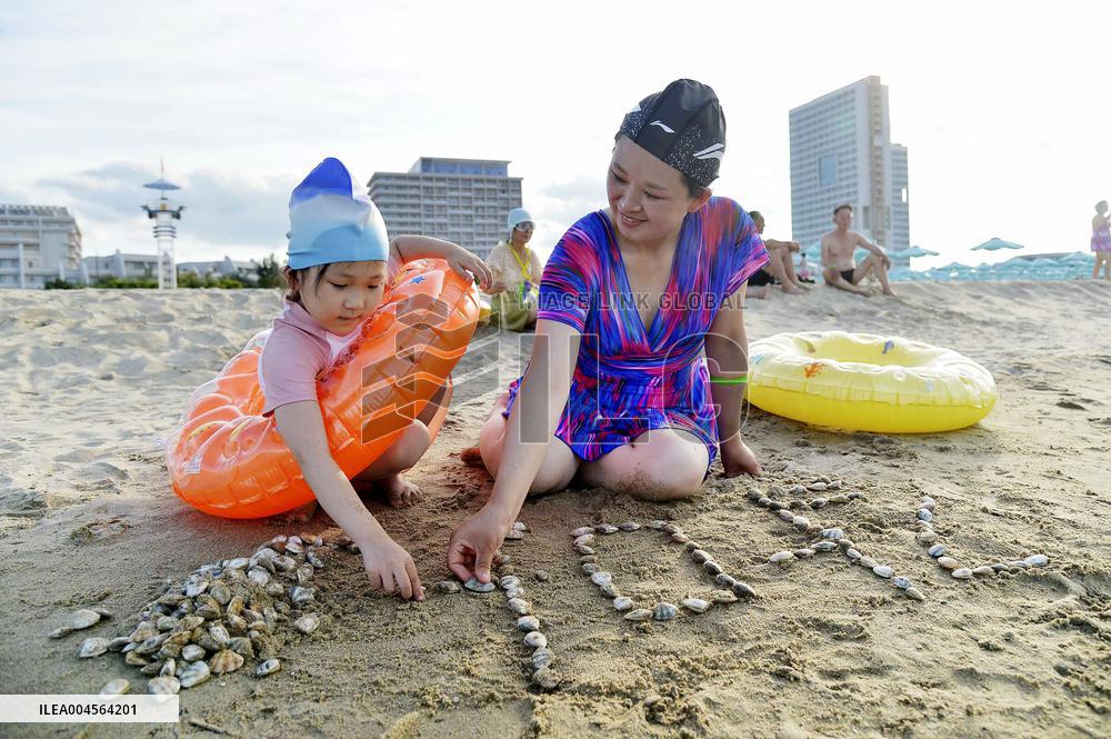 CORRECTED: New beachside resort in N. Korea
