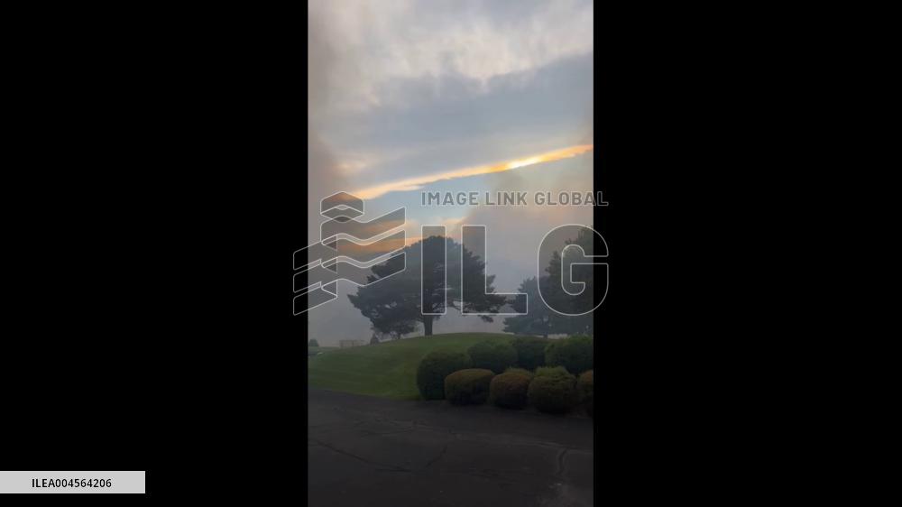 US: Apple Acres Wildfire Triggers Evacuations Near Chelan, Washington 2