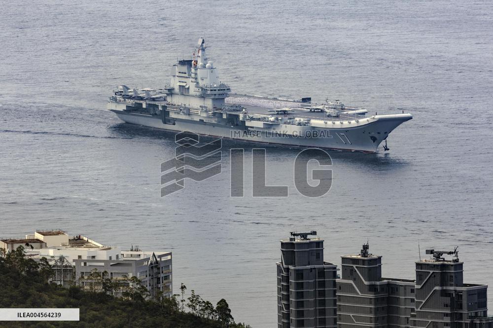 Chinese aircraft carrier visits Hong Kong