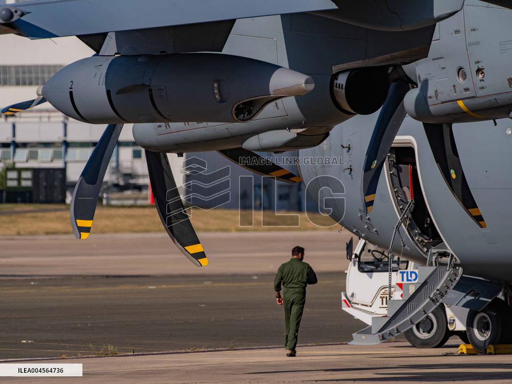 Air Force Preview for July 14th Parade Over Champs-Élysées - Orleans