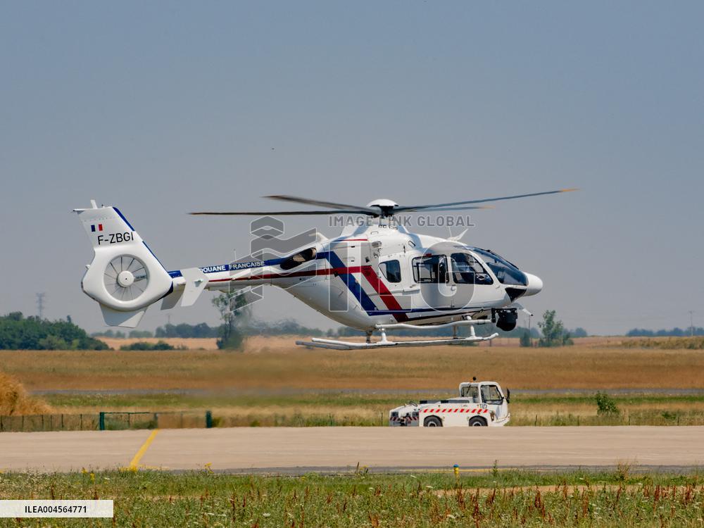 Air Force Preview for July 14th Parade Over Champs-Élysées - Orleans