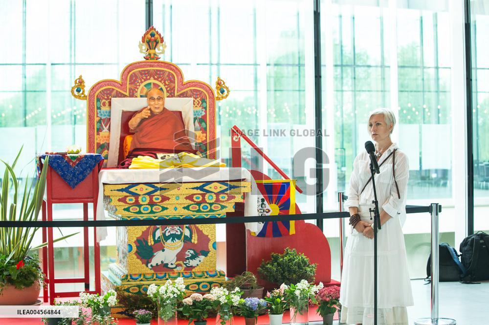 Dalai LamaÂ´s throne