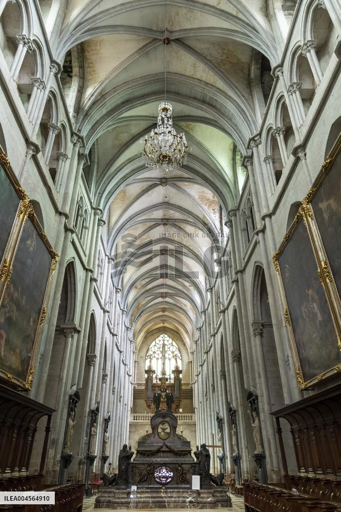 Saint-Antoine-l'Abbaye Elected French Favourite Town 2025