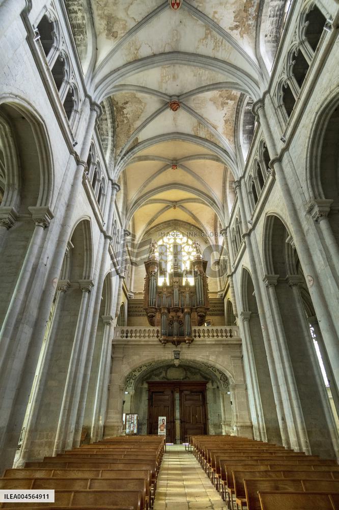 Saint-Antoine-l'Abbaye Elected French Favourite Town 2025