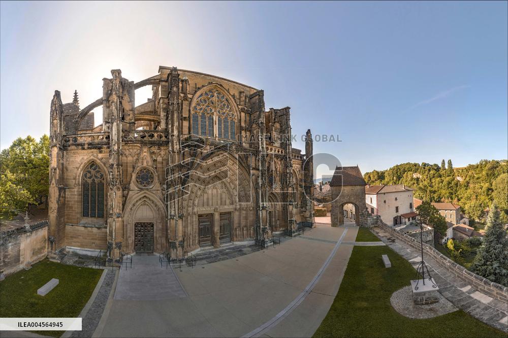 Saint-Antoine-l'Abbaye Elected French Favourite Town 2025