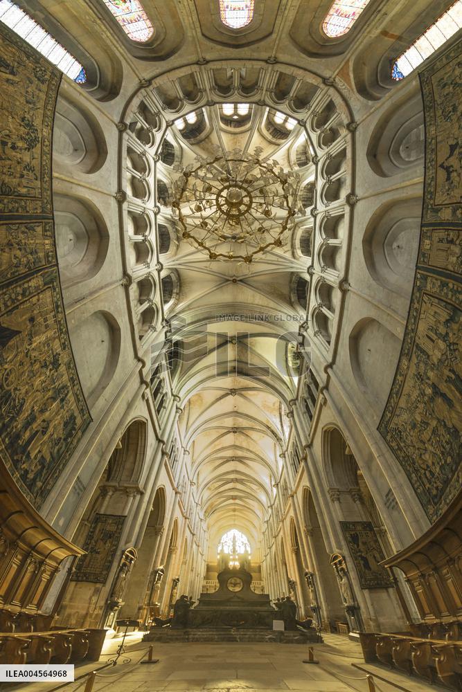 Saint-Antoine-l'Abbaye Elected French Favourite Town 2025