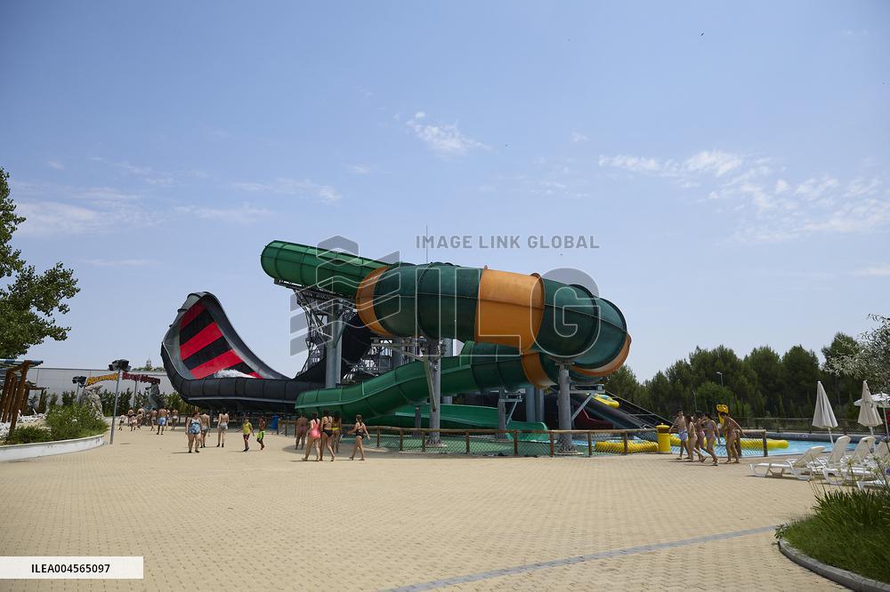 Summer 2025 at Warner Park & Beach - Madrid