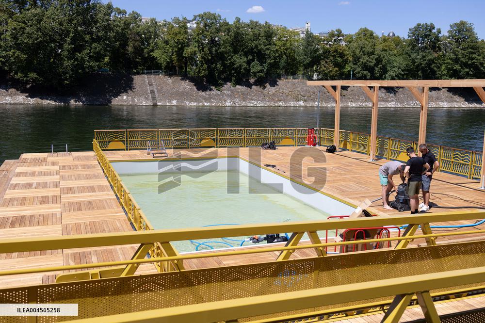 Construction of safe bathing area for swimming in the Seine - Paris RL