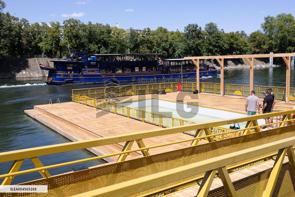 Construction of safe bathing area for swimming in the Seine - Paris RL