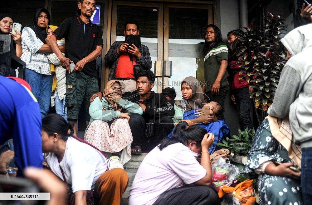 Six Dead, Dozens Missing After Ferry Sinks Off Bali - Indonesia