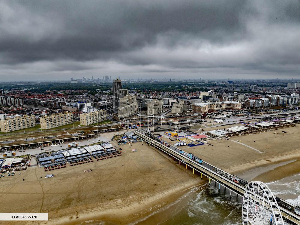 Thunderstorms Sweep Through Scheveningen as Heat Gives Way - The Hague