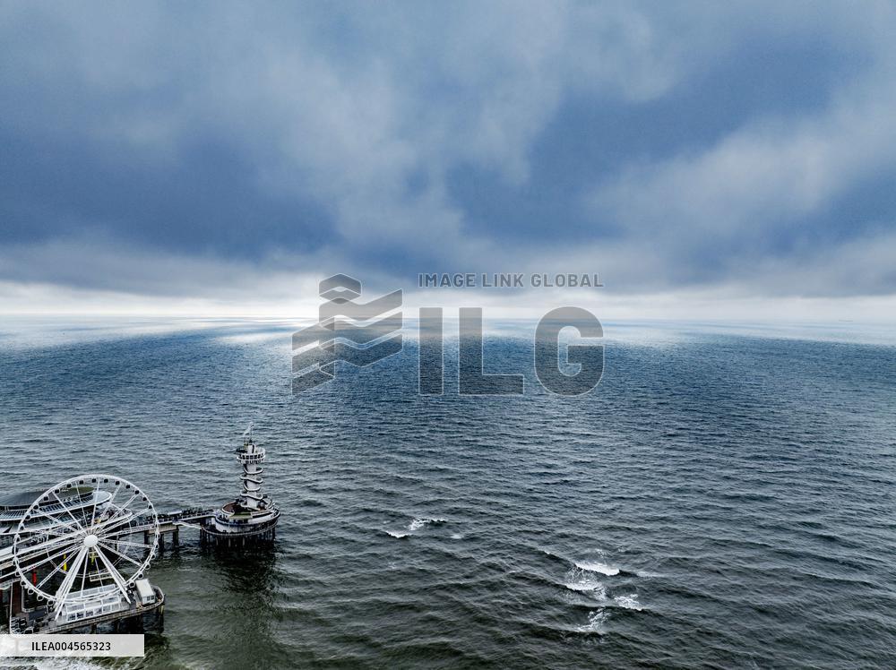 Thunderstorms Sweep Through Scheveningen as Heat Gives Way - The Hague