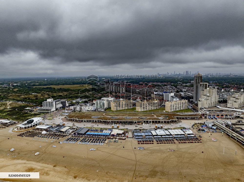 Thunderstorms Sweep Through Scheveningen as Heat Gives Way - The Hague