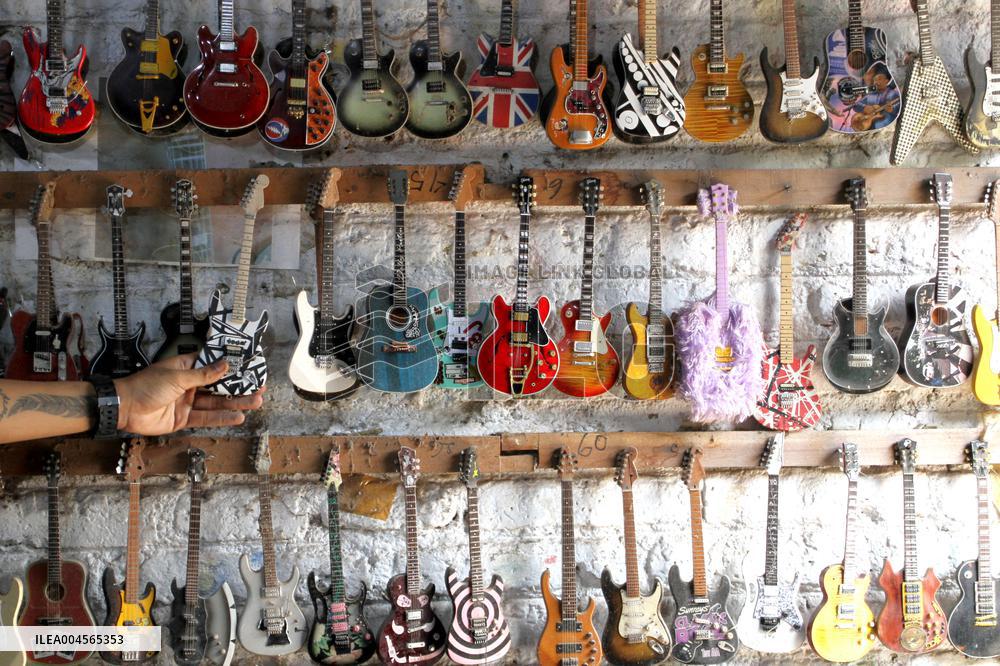 Miniature Guitars Making - Indonesia