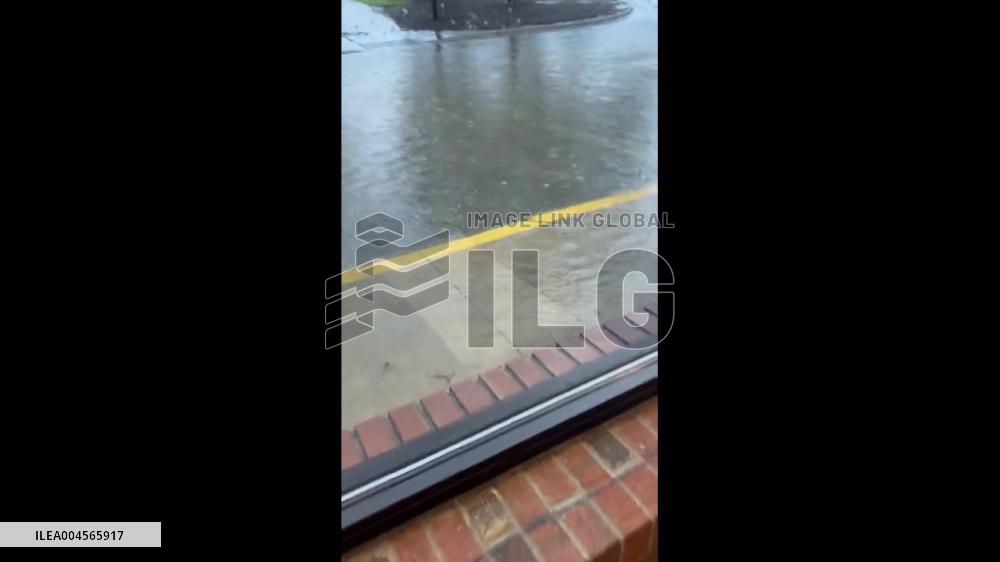 US: Heavy Rain Causes Flooding in Raleigh, NC