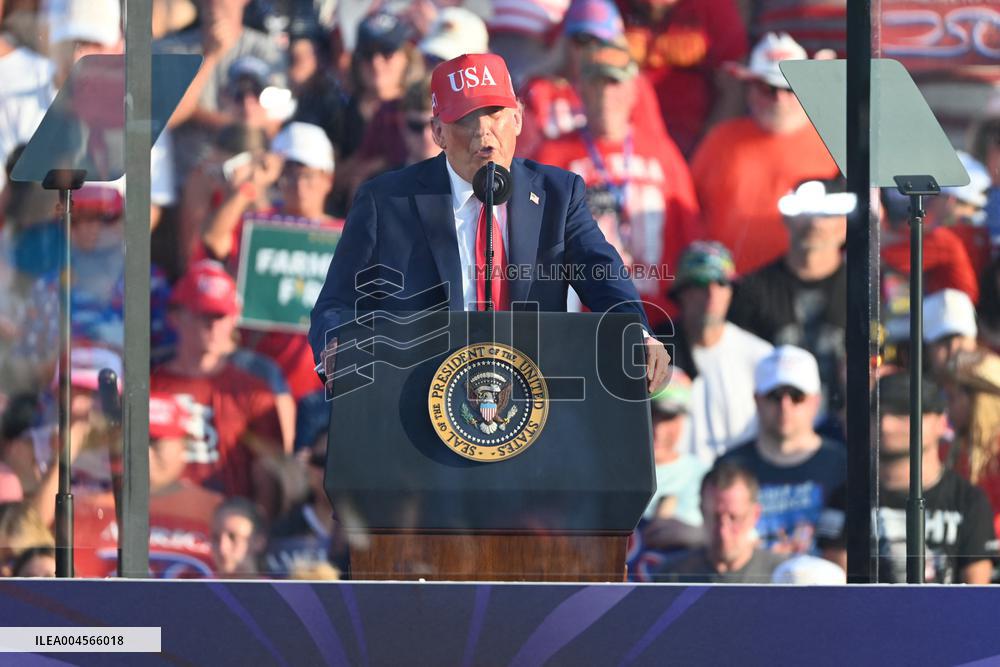 Trump participates in the Salute to America Celebration