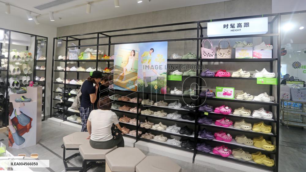 Crocs Store