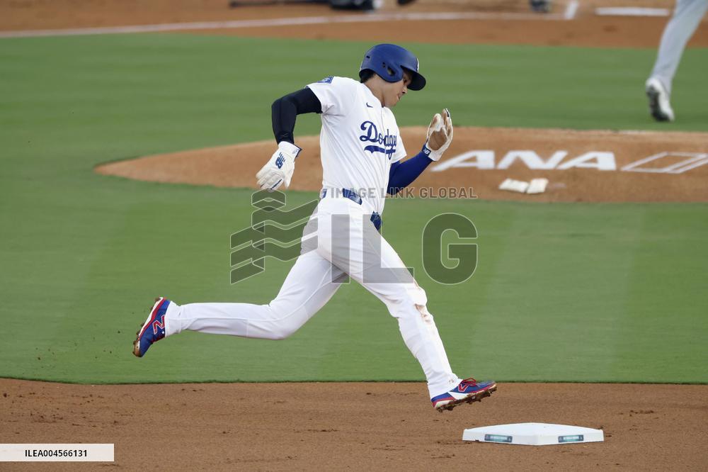 Baseball: White Sox vs. Dodgers