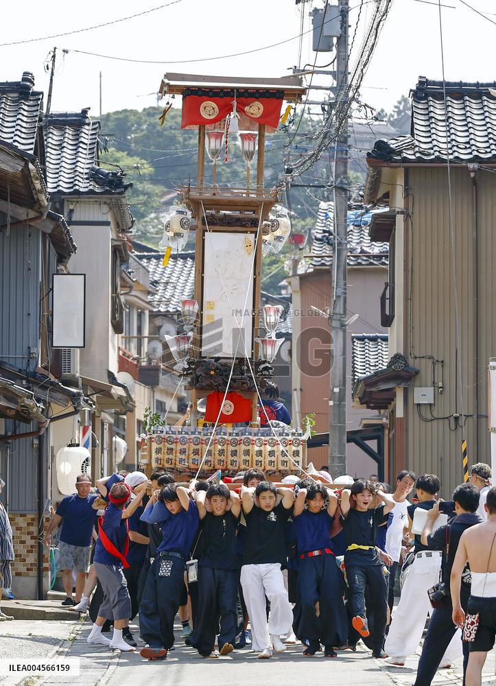 Lantern festival in quake-hit central Japan town