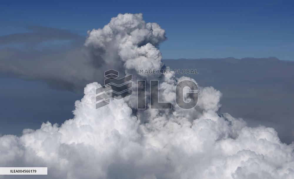 Mt. Shinmoe eruption in southwestern Japan