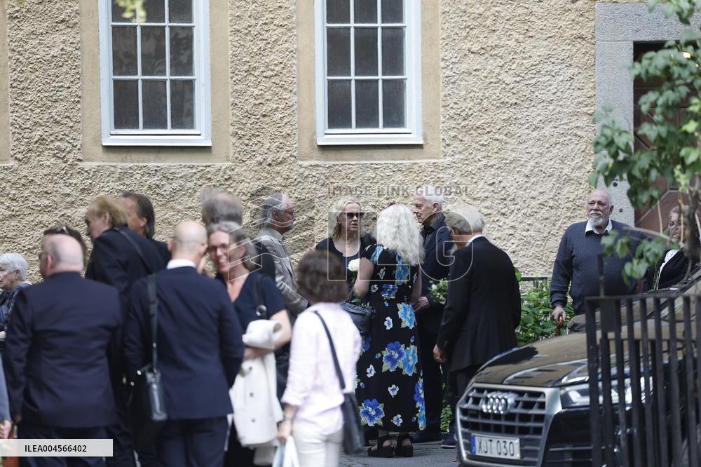 MICHAEL B. TRETOW FUNERAL