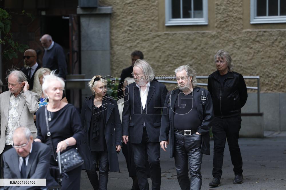 MICHAEL B. TRETOW FUNERAL