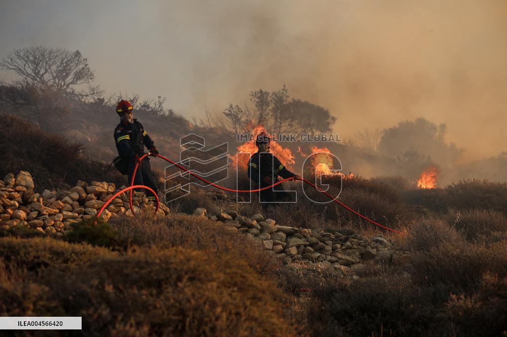 Wildfire on Greek Island of Crete Forces Evacuation of 1,500