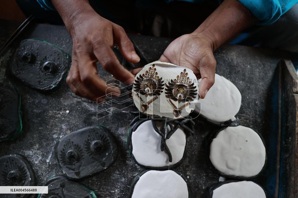 The Jewelry-Making Village - Bangladesh