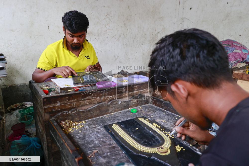 The Jewelry-Making Village - Bangladesh