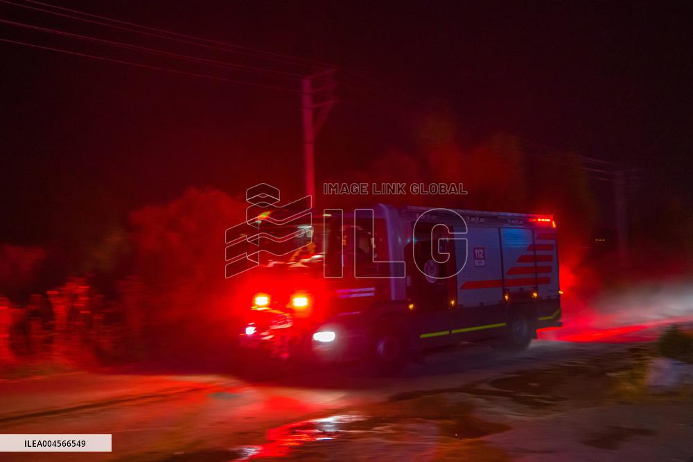 Two Dead as Wildfires Rage Near Turkish Resort of Izmir