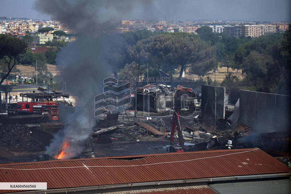 An Explosion at A Service Station Injures at Least 21 People - Rome