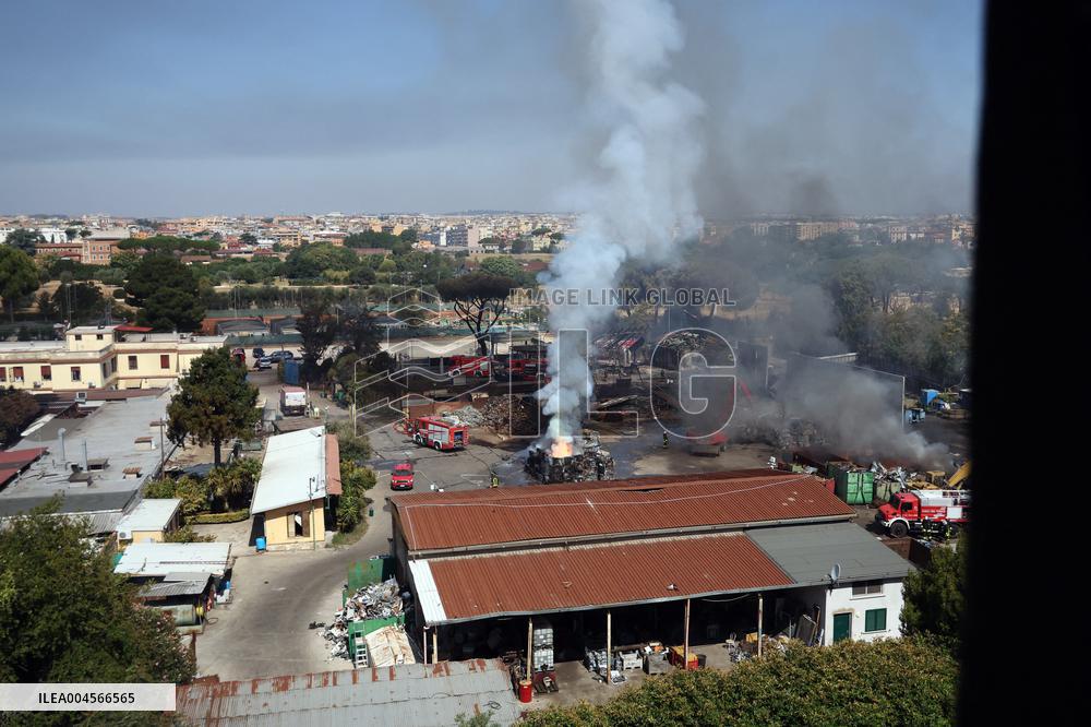 An Explosion at A Service Station Injures at Least 21 People - Rome
