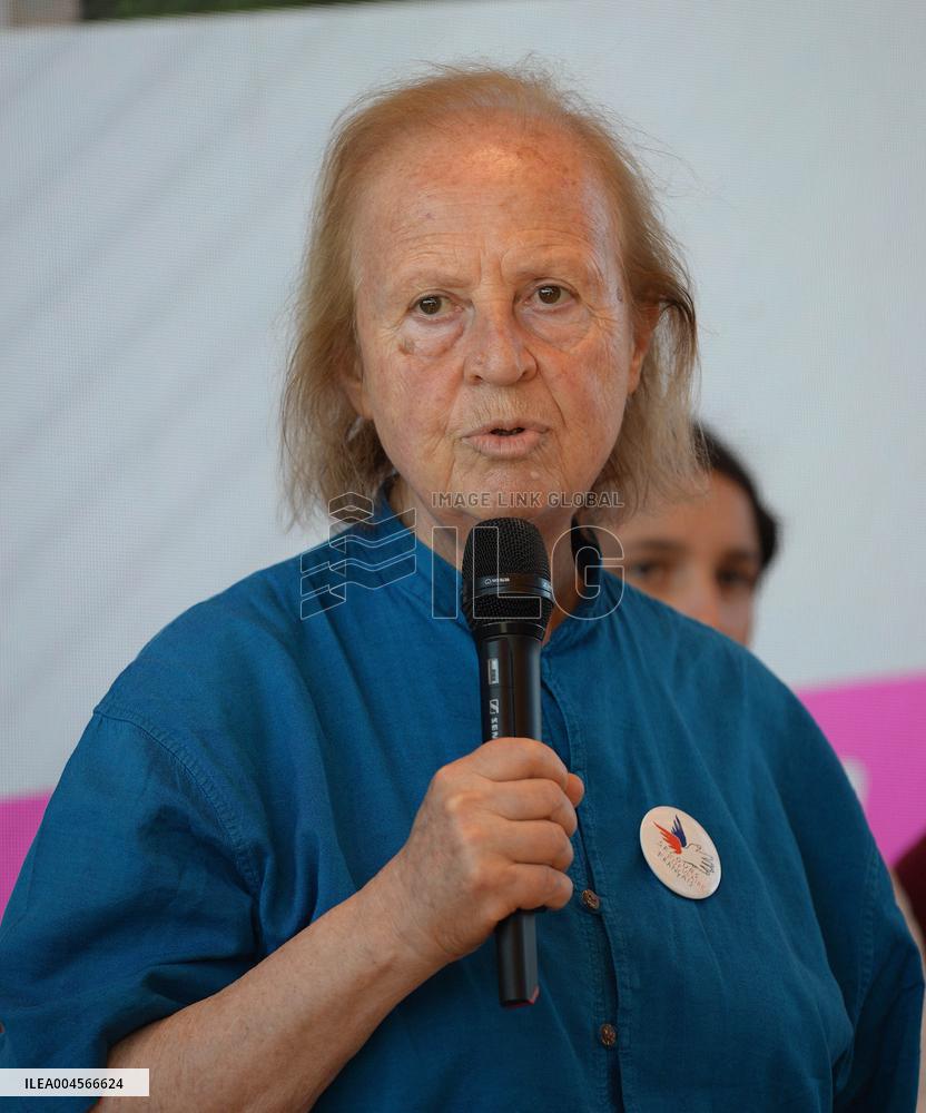 Press Conference for the World Day of the Forgotten of the Holidays - Paris