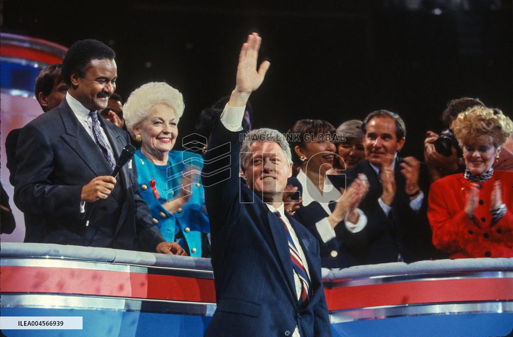 Clinton Responds to Cheers from Delegates at the 1992 Democratic National Convention
