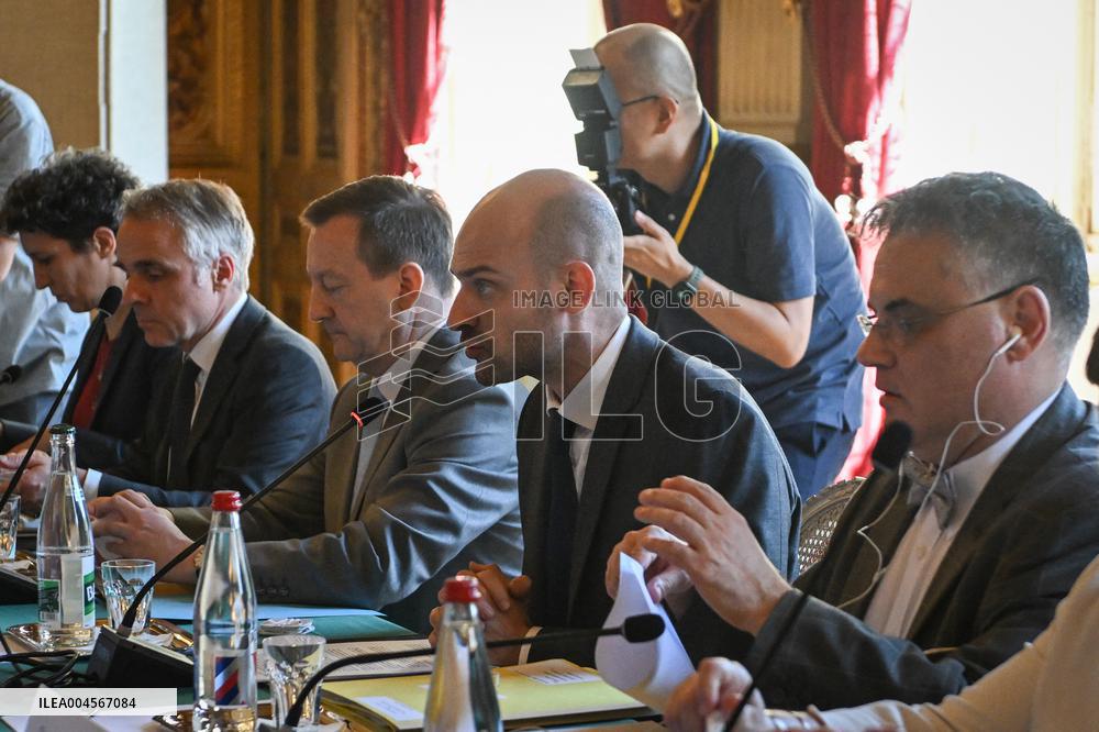 Jean-Noel Barrot Receives Wang Yi - Paris