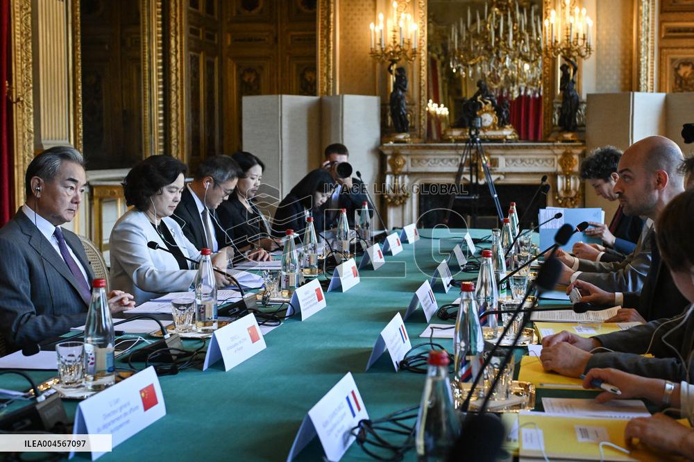 Jean-Noel Barrot Receives Wang Yi - Paris