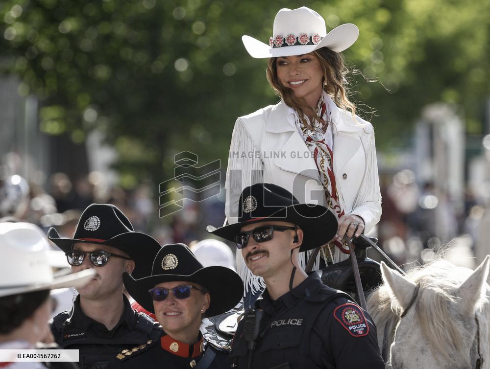 Shania Twain At Calgary Stampede Parade - Canada